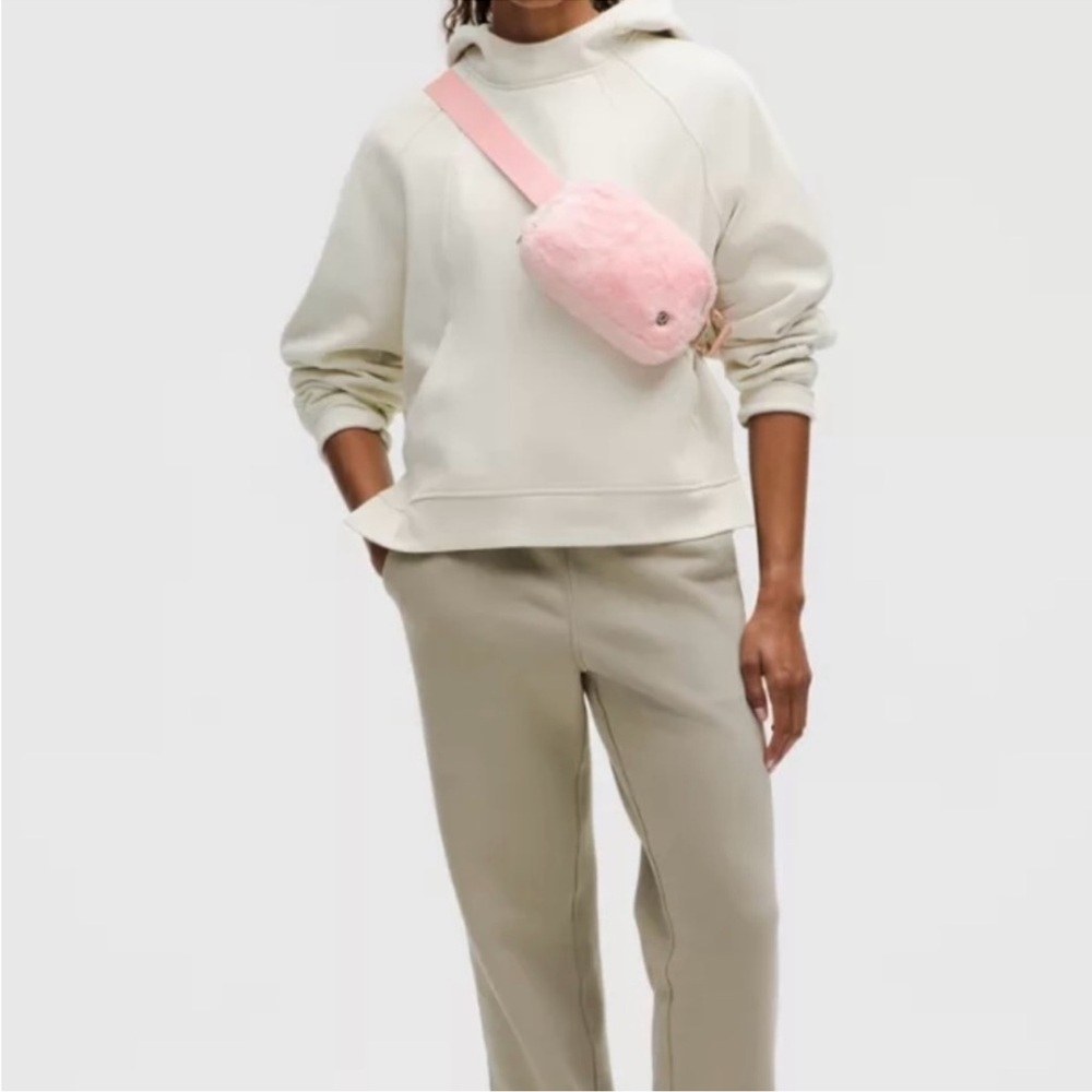 Lululemon Athletica Pink Fuzzy Crossbody Bag Everywhere Belt Bag 1L
Plush Fleece